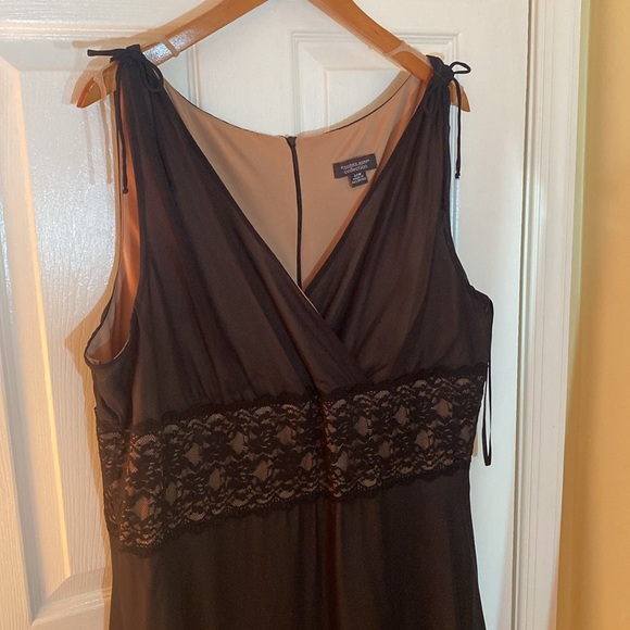 STUNNING Dress Plus Dress Barn 24W - Picture 3 of 16